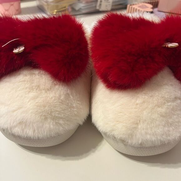 🛍️ Women’s white red bow snowman furry fluffy slippers Size Large 8/9 NEW - Picture 7 of 9